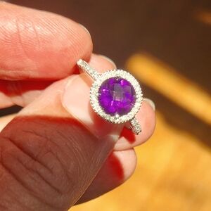 Amethyst & diamond ring